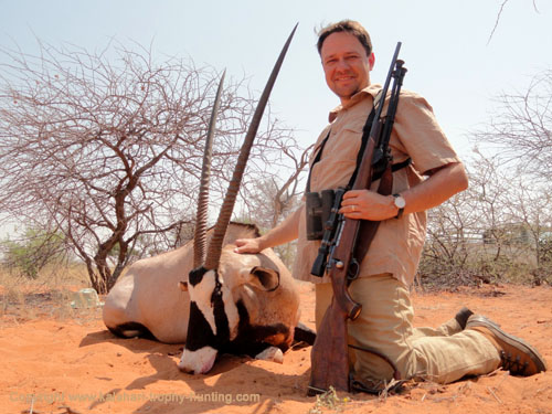 Kalahari Gemsbok hunt, Namibia