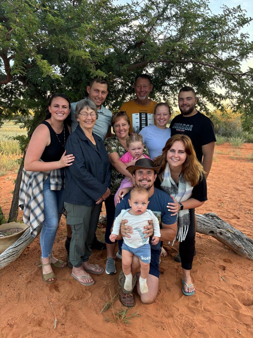 Uitspan Hunting family